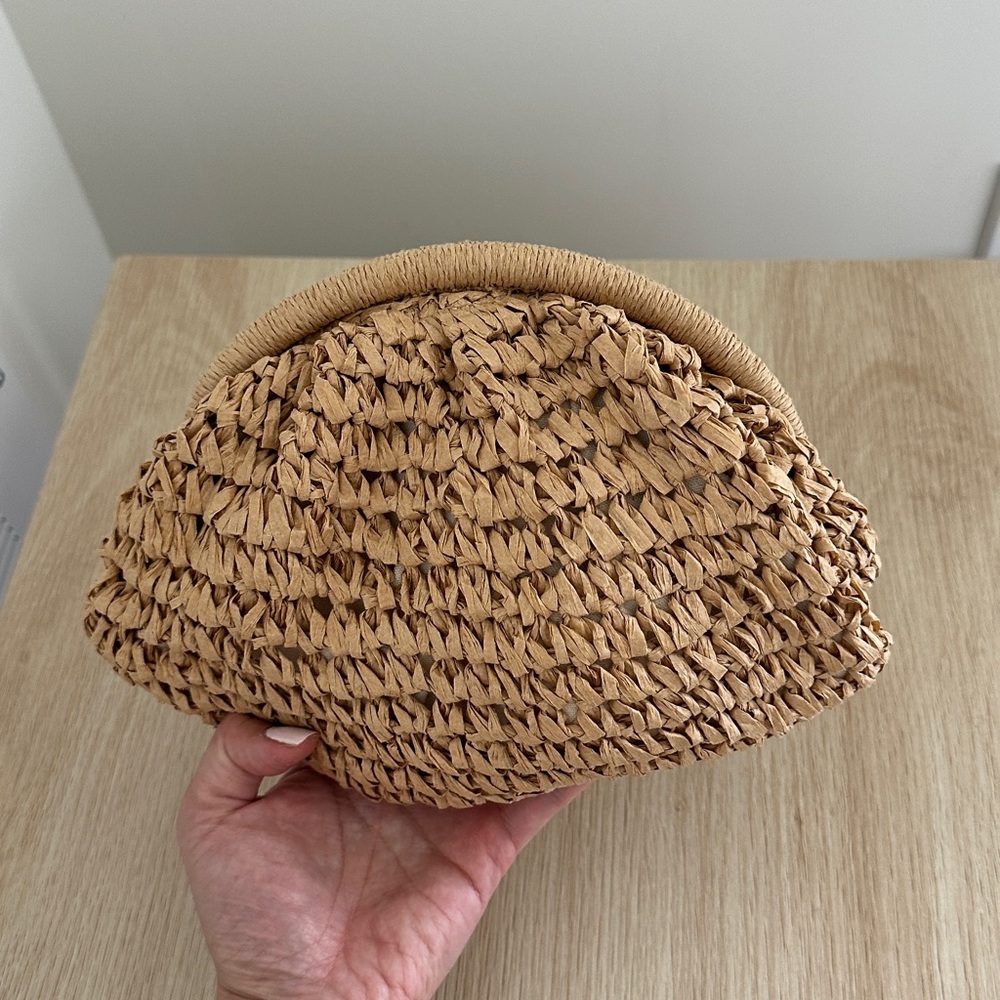 Mango mini raffia clutch